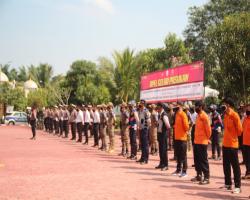 POLRES LEBAK ADAKAN APEL GELAR PAS