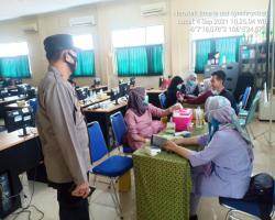 SERBUAN VAKSINASI POLSEK MANCAK POLRES