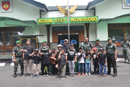 SEBANYAK 111 SISWA SD KAKUKA SC CL