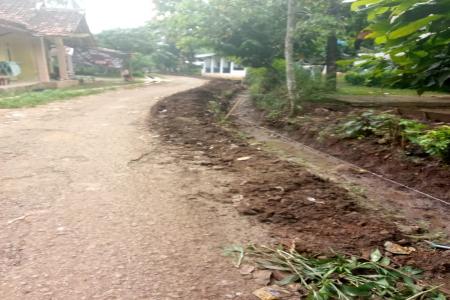 AKTIVIS GARDA BANTEN KRITISI PEKER