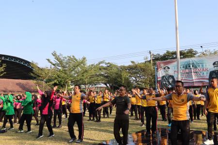 SINERGI TNI POLRI GELAR OLAH RAGA BERS