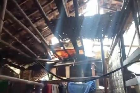 Tinggal Digubuk Rombeng Eha Warga Desa