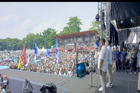 KAMPANYE AKBAR CALON BUPATI PASANG