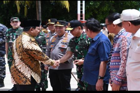 PANGLIMA TNI DAMPINGI PRESIDEN RI 