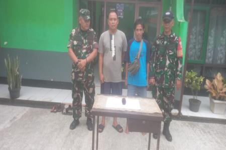 Warga Mrebet Serahkan Granat Nanas ke 