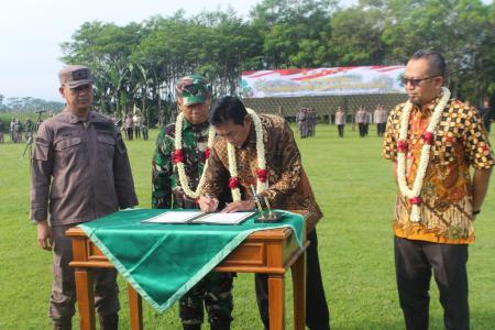 Kastaf Kodim 0736 Batang Resmi Tutup T