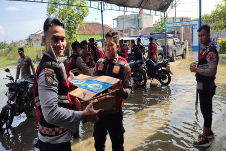 Polres Demak Berikan Bantuan Kesehatan