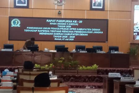 Sidang Paripurna DPRD Kabupaten Demak 