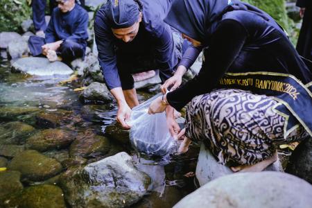 MERTHI BUMI, WUJUD RASA SYUKUR DAN