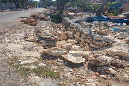 PROYEK PEMBANGUNAN SALURAN DRAINAS