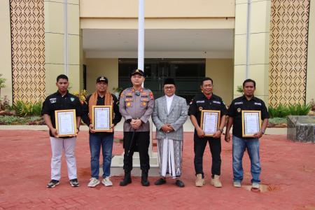Polres Sumenep Berikan Penghargaan Kep