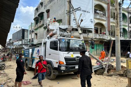 PERSONEL BRIMOB KAWAL PENORMALAN L